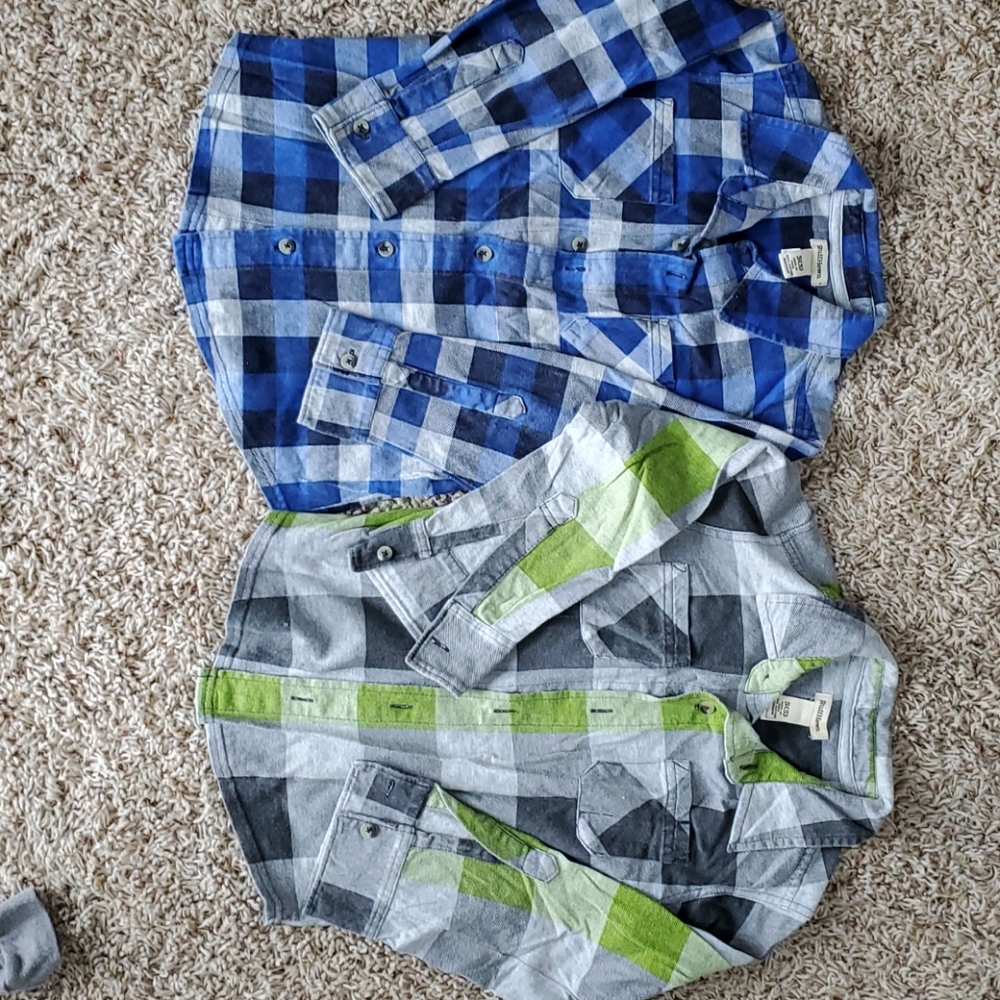 2 boys shirts